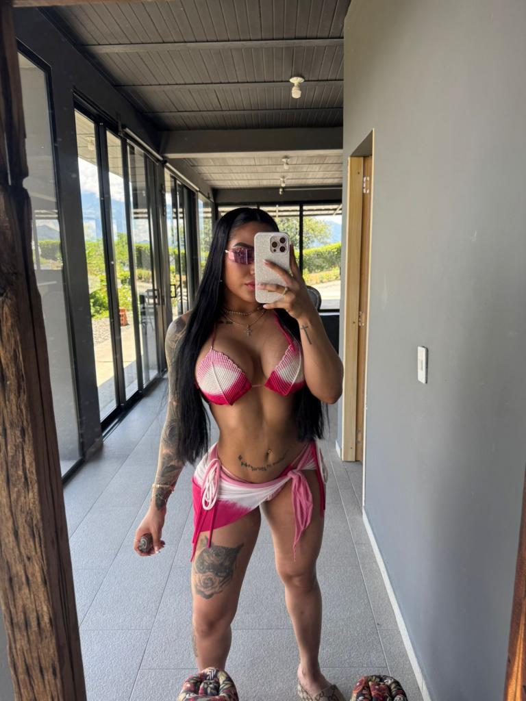 637824945: Chica busca chico en Barcelona