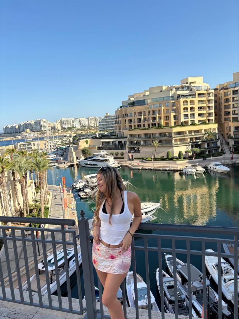 Chica busca chico en Tenerife: Chica busca chico