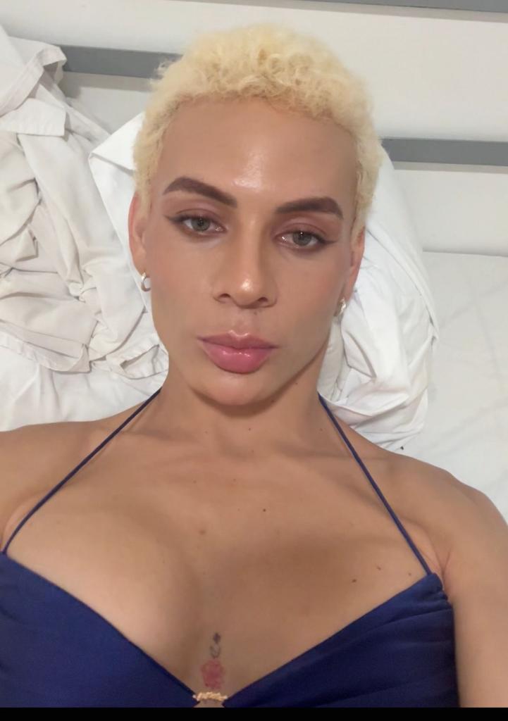 661079865: Transexual en Barcelona