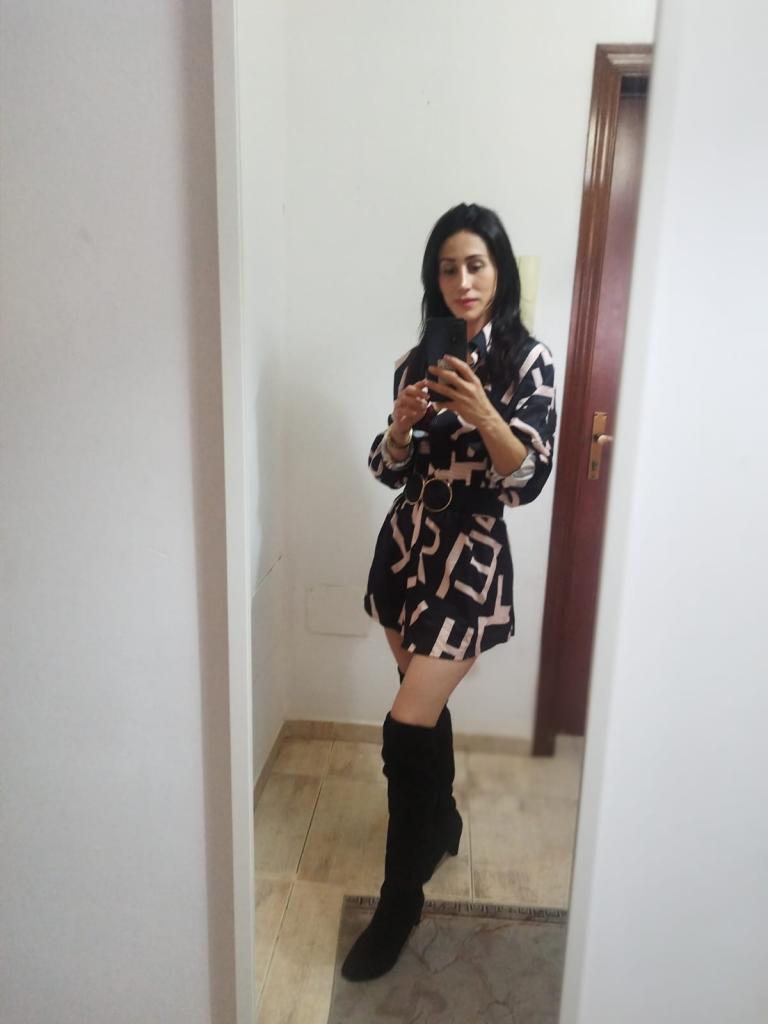 Chica busca chico en Tenerife: 