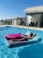 662906137: Chico busca chica en Madrid