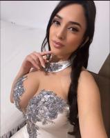 637731357: Chica busca chico en Barcelona