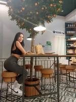 614212596: Chica busca chico en Barcelona