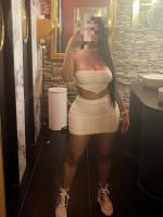 677240475: Chica busca chico en Orense