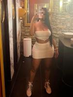 677240475: Chica busca chico en Orense