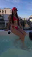 610909236: Chica busca chico en Barcelona