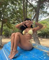 643550824: Chica busca chico en Huesca