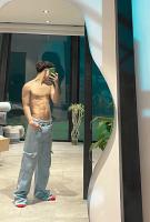 661178075: Chico busca chica en Barcelona