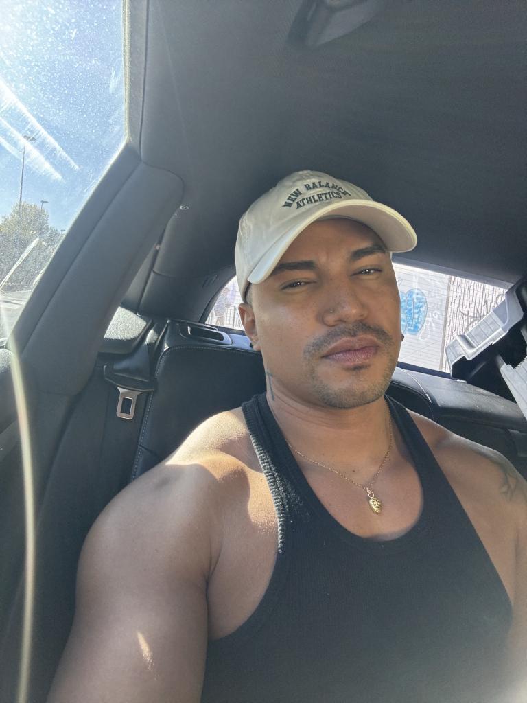 Chico busca chica en La Coruña: 