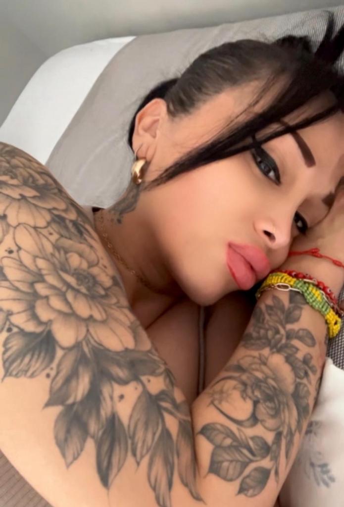 604104592: Transexual en Granada