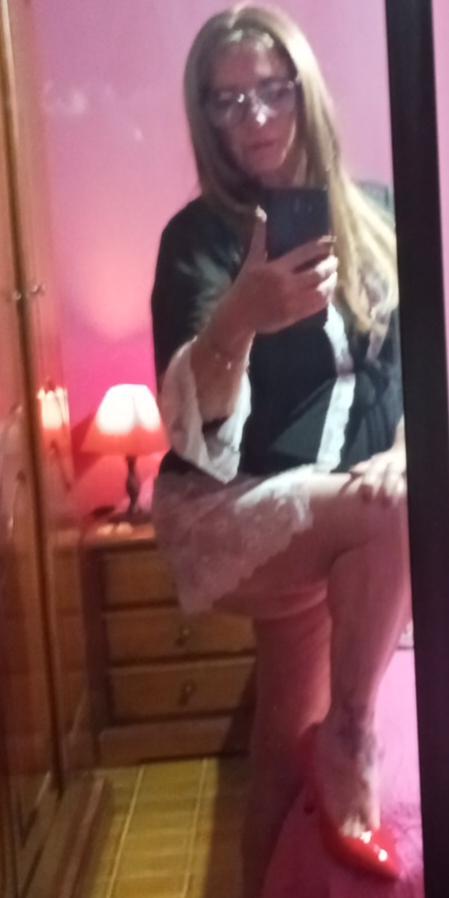 Chica busca chico en Lugo: 