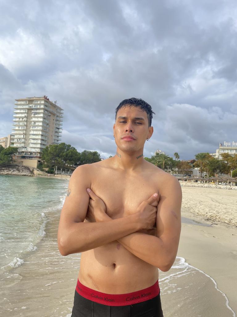 Chico busca chica en Mallorca: 