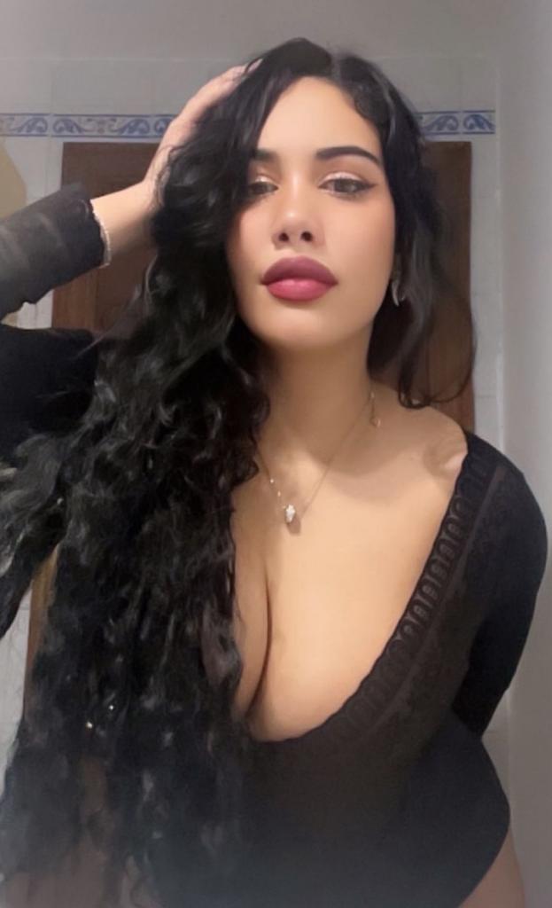Chica busca chico en Cádiz: 