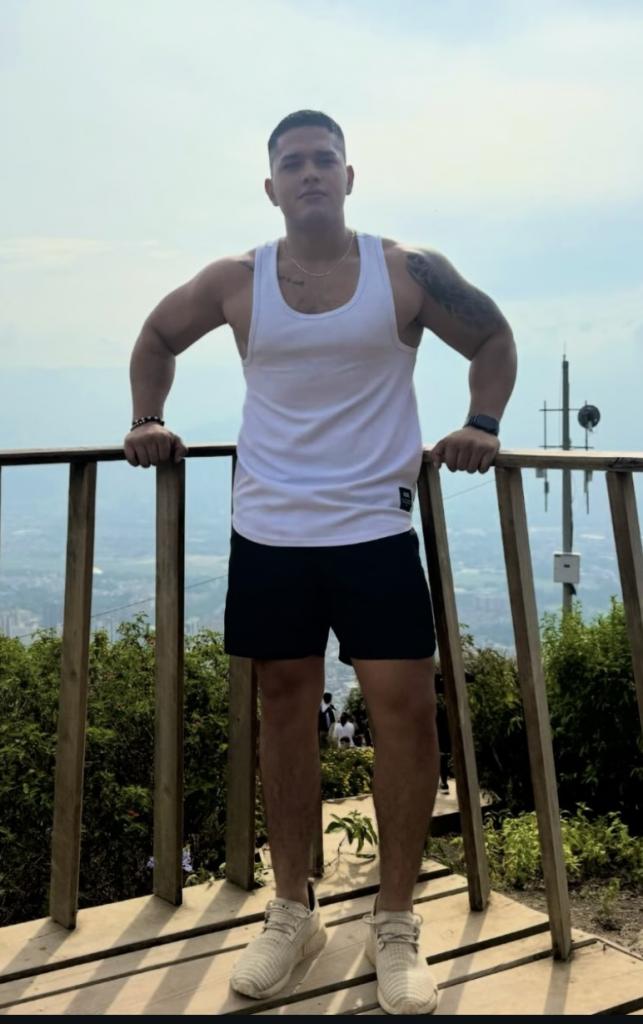 Chico busca chica en Málaga: 