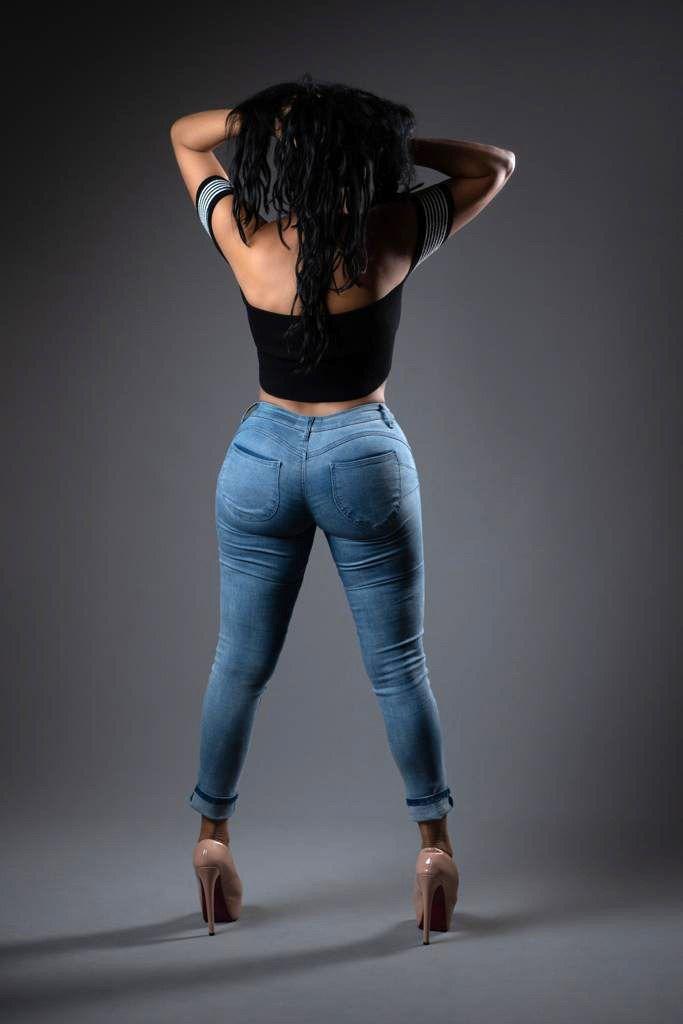 Chica busca chico en Sevilla: 