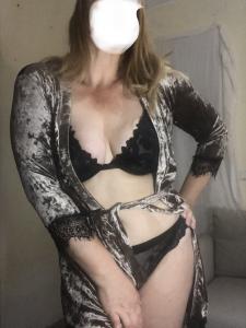 Chica busca chico en Sevilla: 