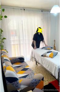 631330638: Chica busca chico en Asturias