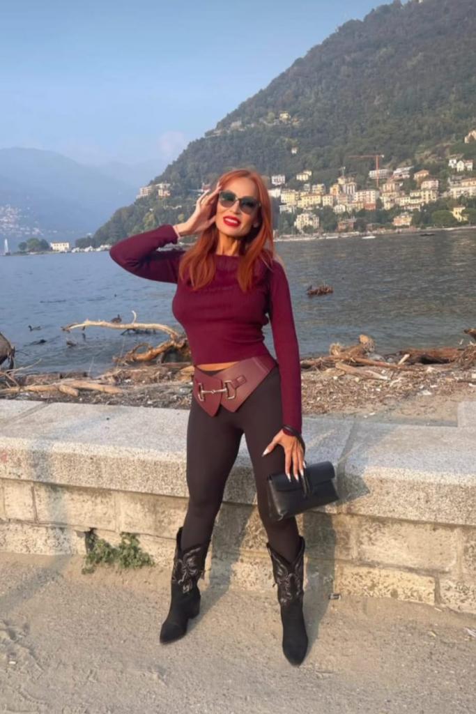 613967170: Chica busca chico en Sevilla