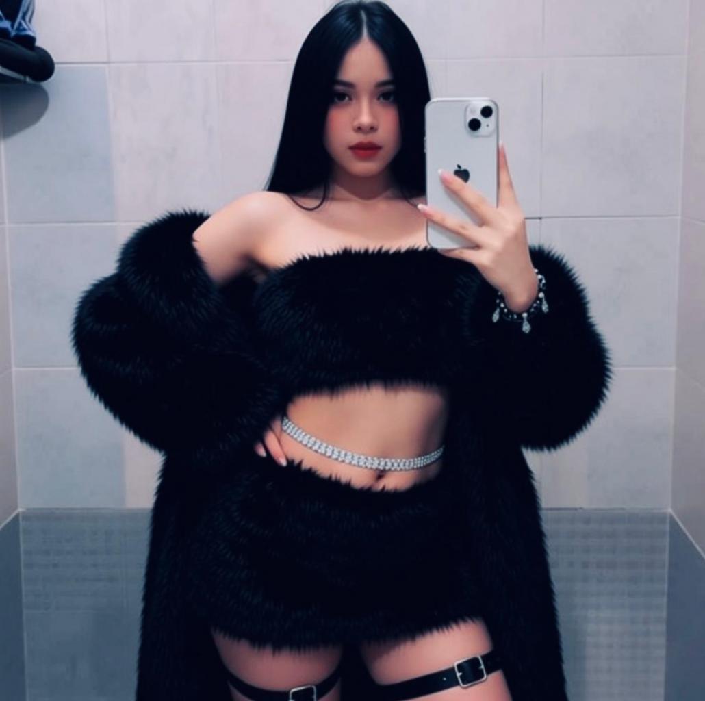 610896279: Chica busca chico en Ibiza