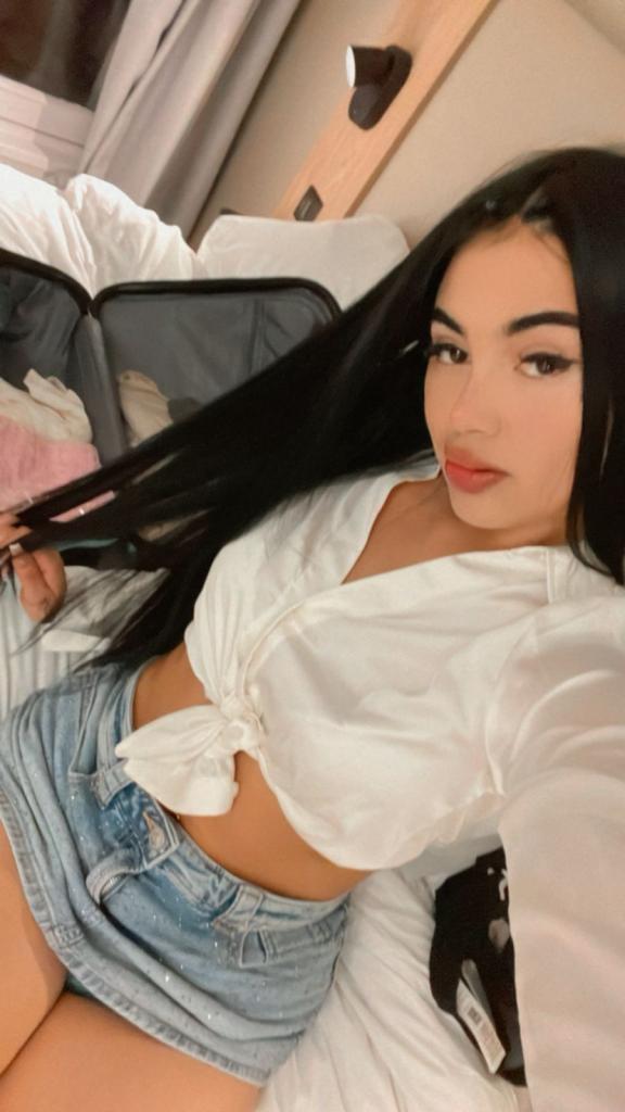 607799594: Chica busca chico en Málaga