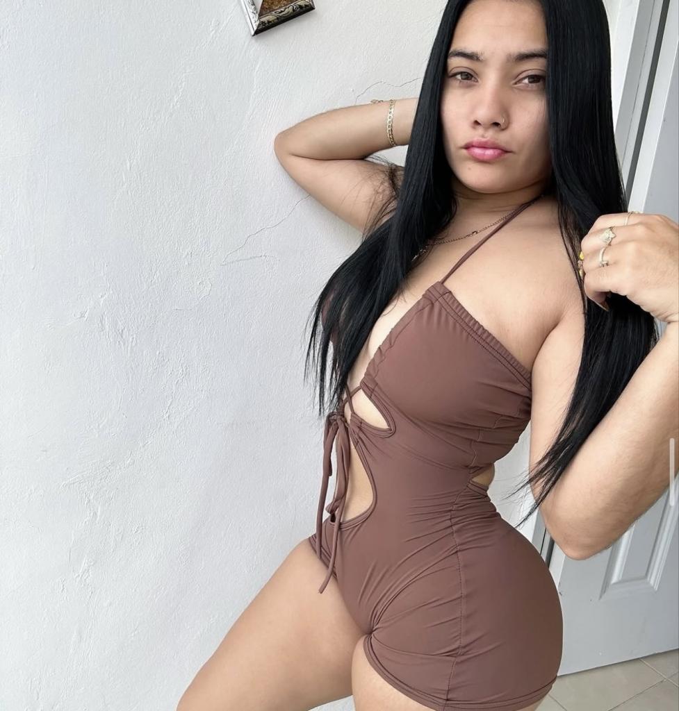 Chica busca chico en Huelva: 