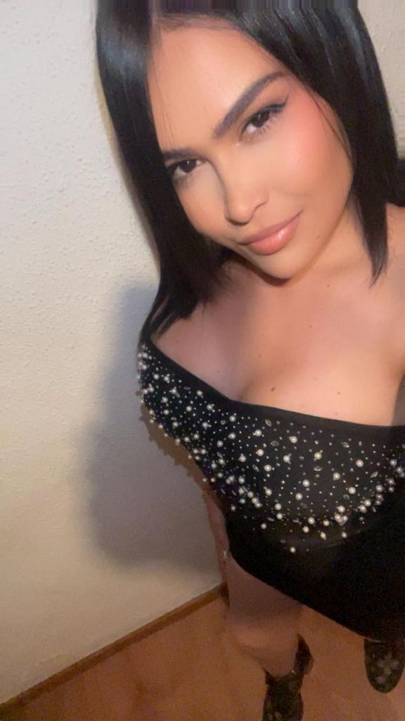 Chica busca chico en Tenerife: 