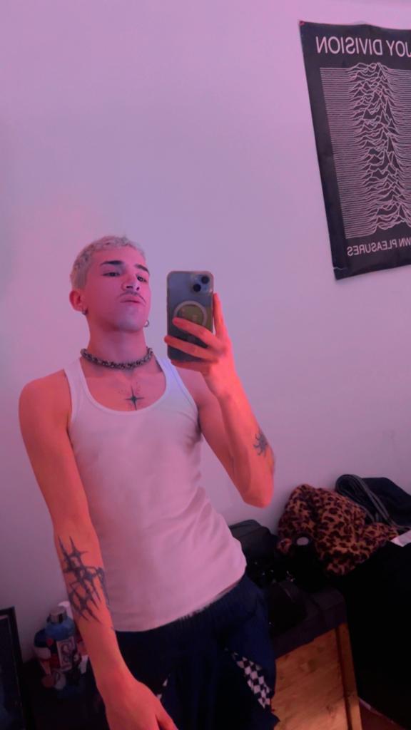 602452049: Chico busca chica en Barcelona