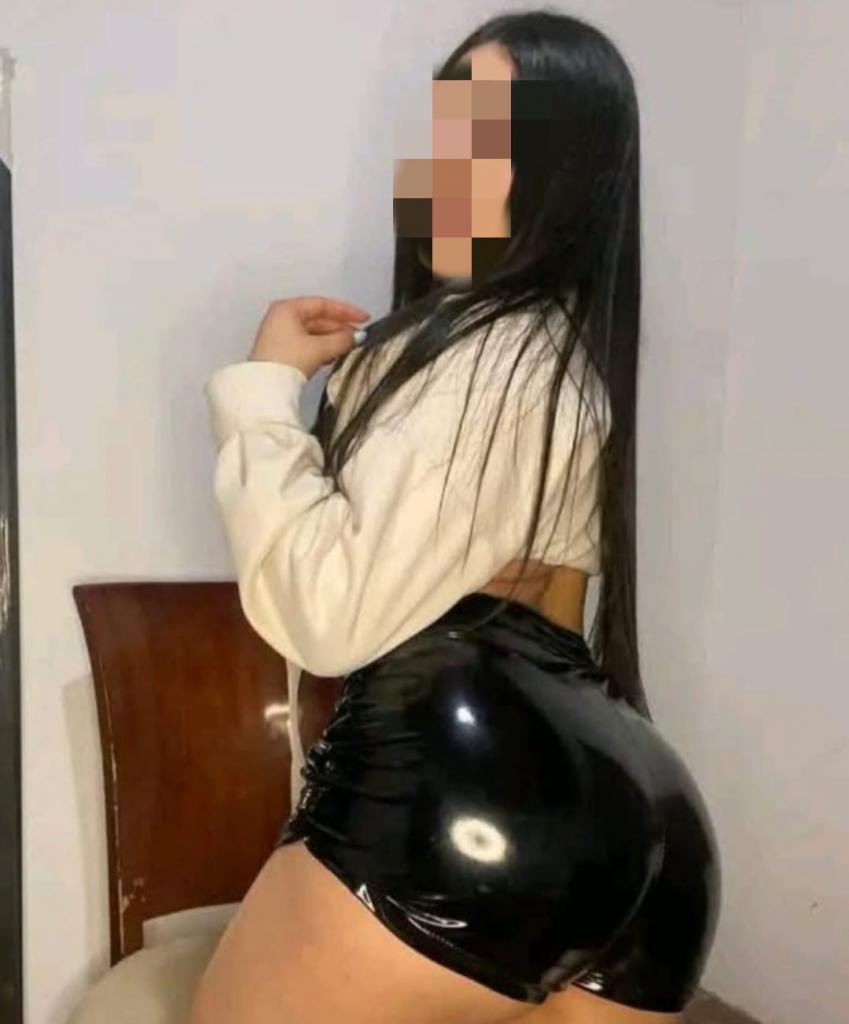 661013030: Chica busca chico en Madrid