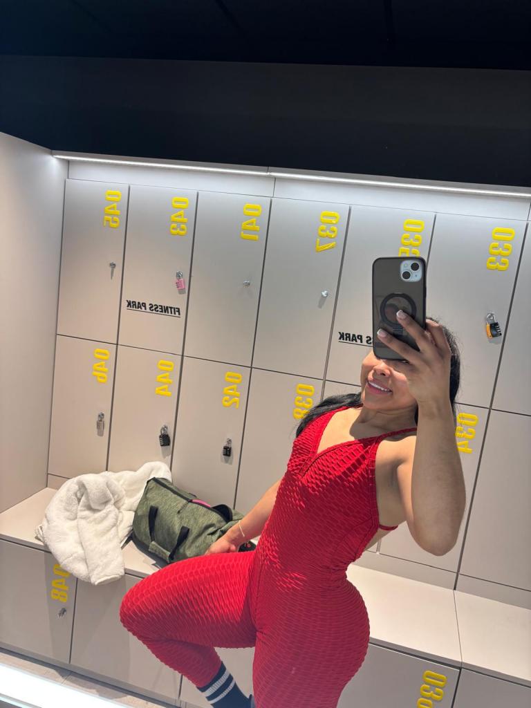 631885968: Chica busca chico en Zaragoza