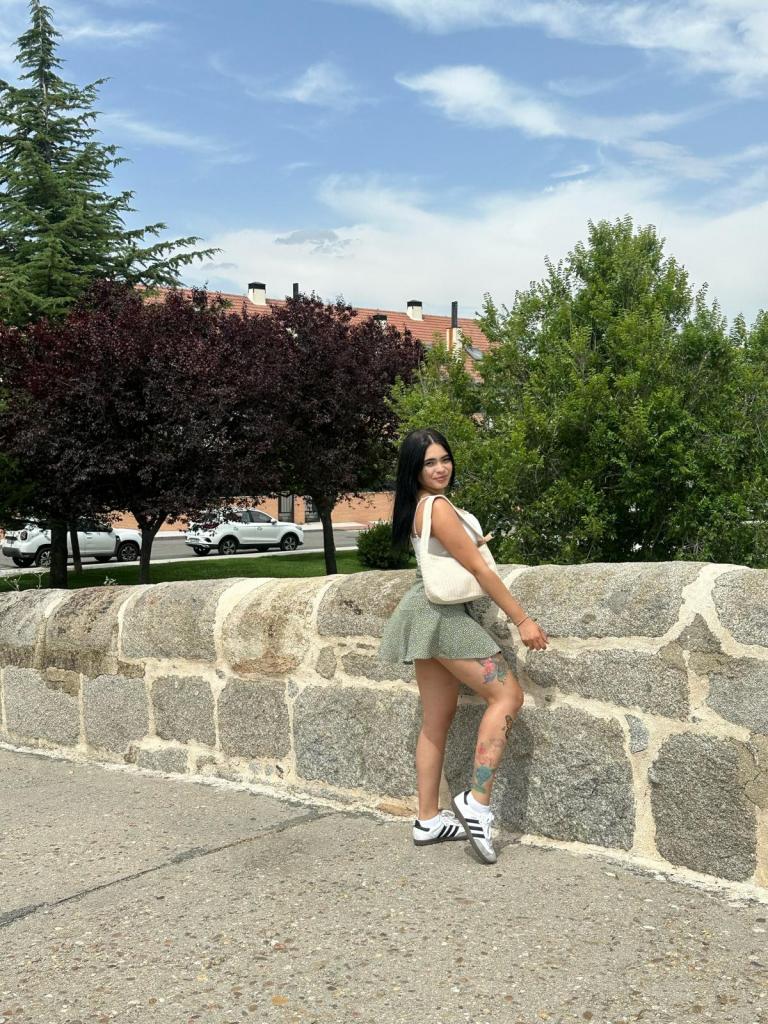 Chica busca chico en Barcelona: 