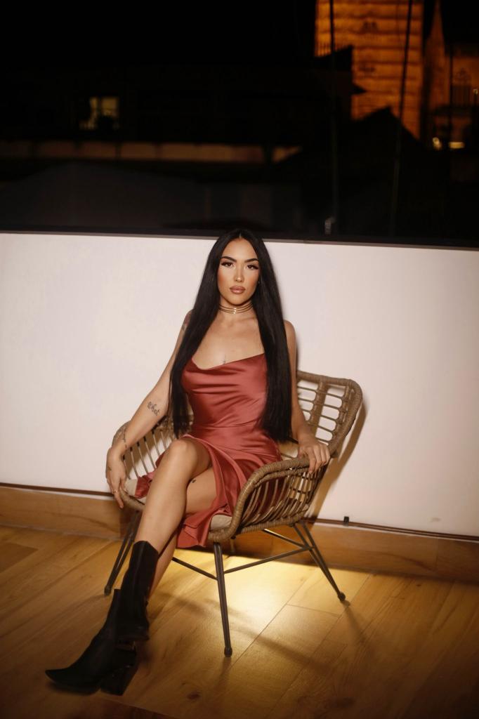 662250691: Chica busca chico en Málaga