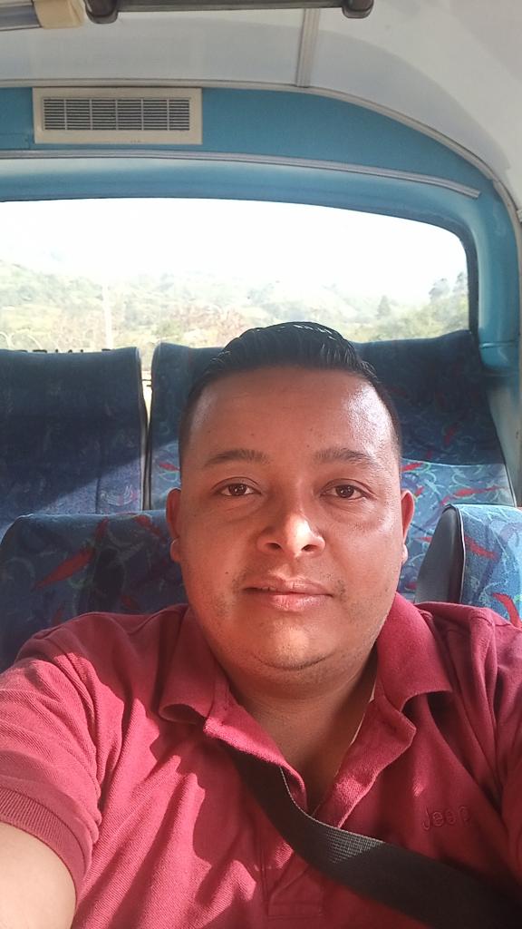 Chico busca chica en Valencia: 