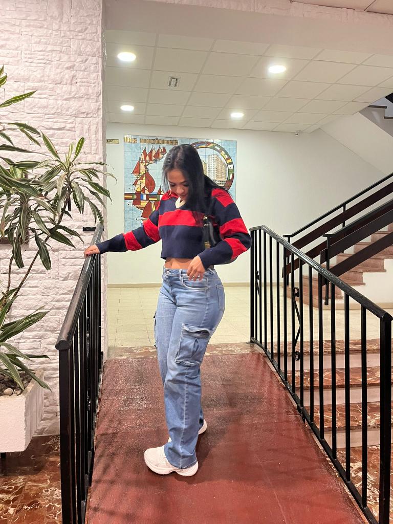 632942224: Chica busca chico en Málaga