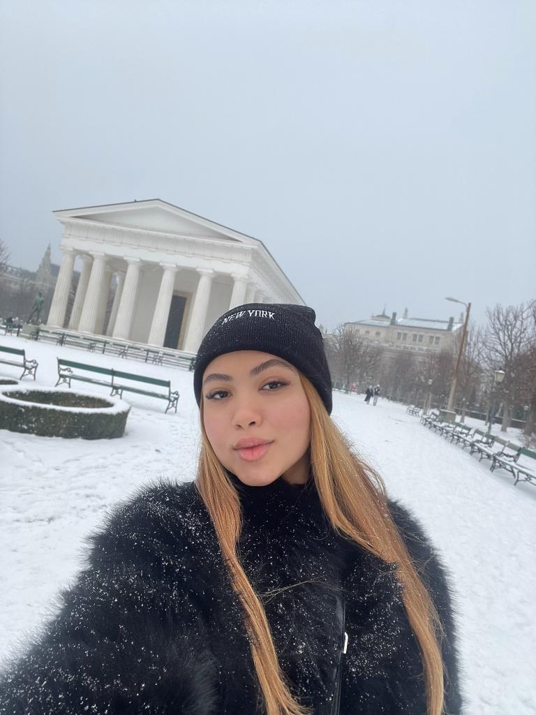 Chica busca chico en Asturias: 