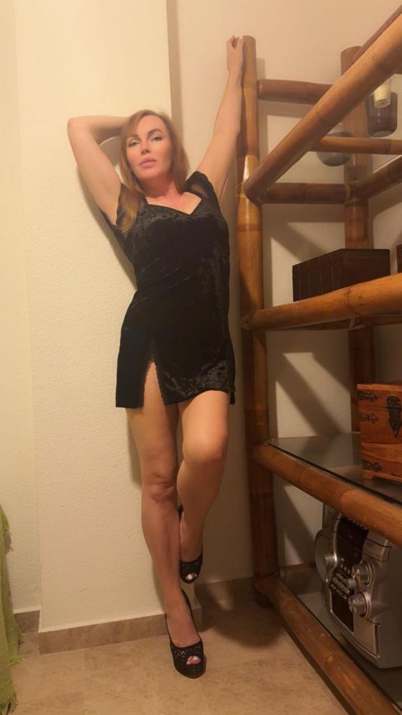 685485147: Chica busca chico en Alicante