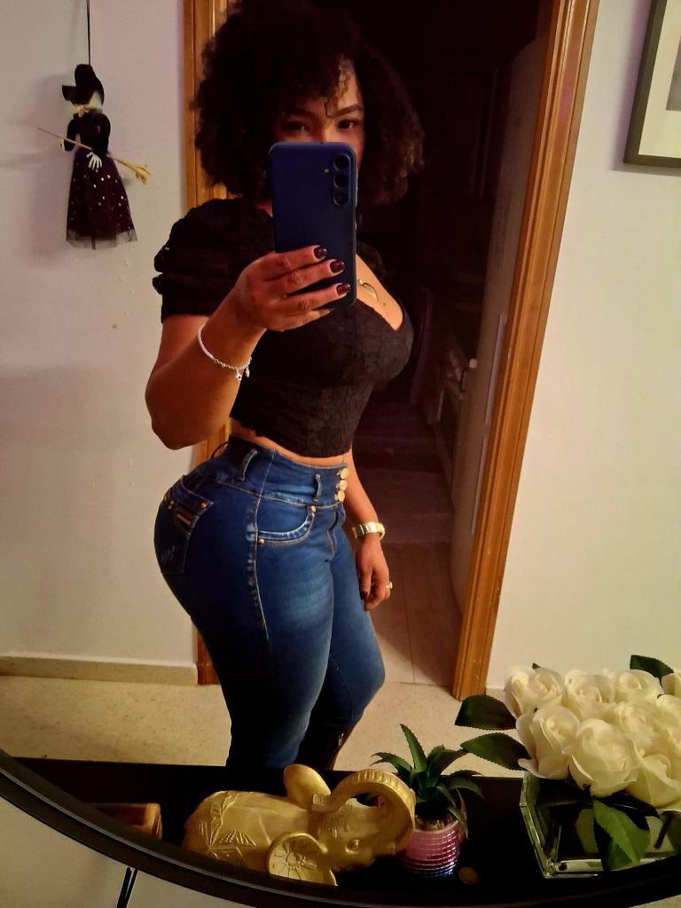 Chica busca chico en Sevilla: 