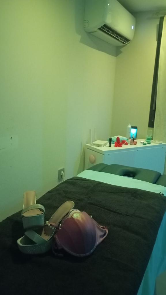 Chica busca chico en Cádiz: 