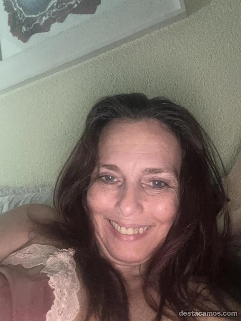 670813143: Chica busca chico en Salamanca