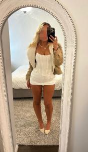 697575667: Chica busca chico en Pontevedra