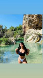 687658076: Chica busca chico en Sevilla