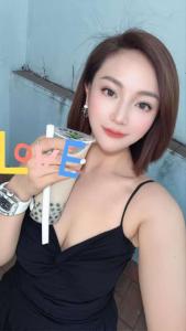 670693639: Chica busca chico en Madrid