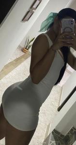 691277085: Chica busca chico en Barcelona