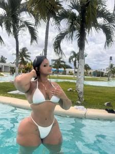 602535040: Chica busca chico en Gerona