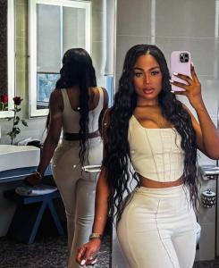 662019536: Chica busca chico en Barcelona