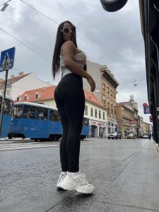 674970494: Chica busca chico en Málaga