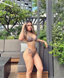 631364893: Chica busca chico en Murcia