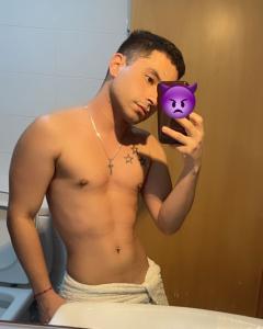 673436427: Chico busca chica en Almería