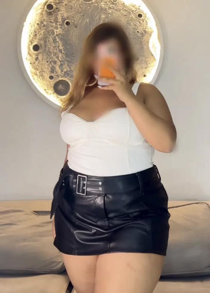 Chica busca chico en Sevilla: 