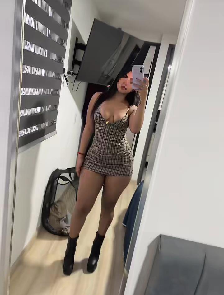 672920759: Chica busca chico en León