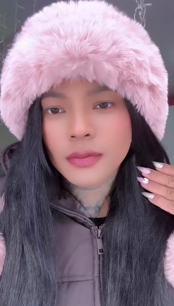 600004617: Transexual en Cádiz